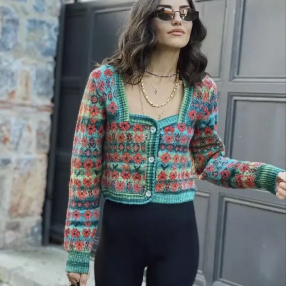 NWT Zara Floral Jacquard Knit Cropped Long Sleeve Button Front Cardigan - Picture 10 of 12